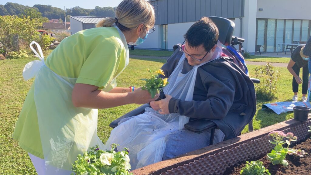 Un jardin pour les personnes âgées - Jardin-thérapeutique.net